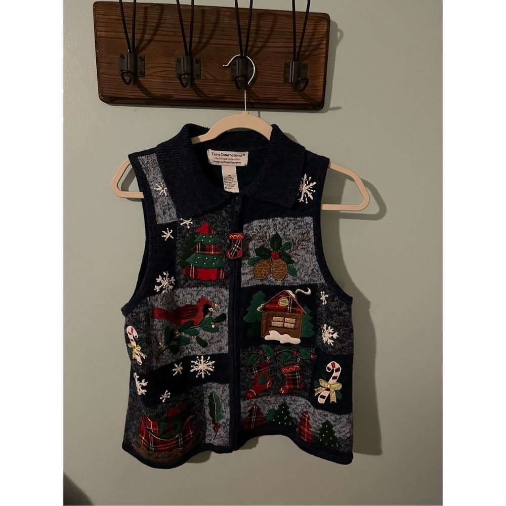 Vintage tiara international Christmas sweater vest medium